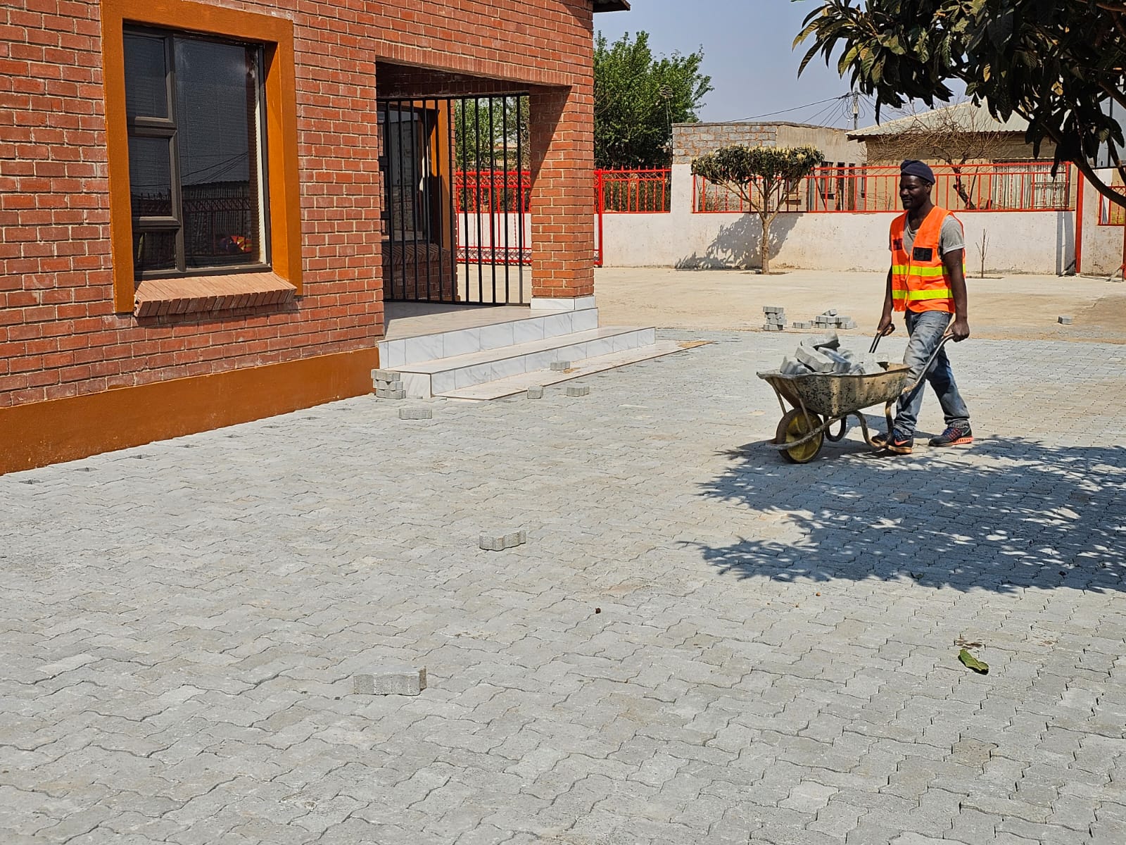 Interlock grey paving